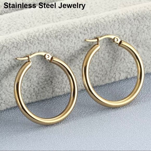 Jewelry - 18K Gold Plated Hoop Earrings